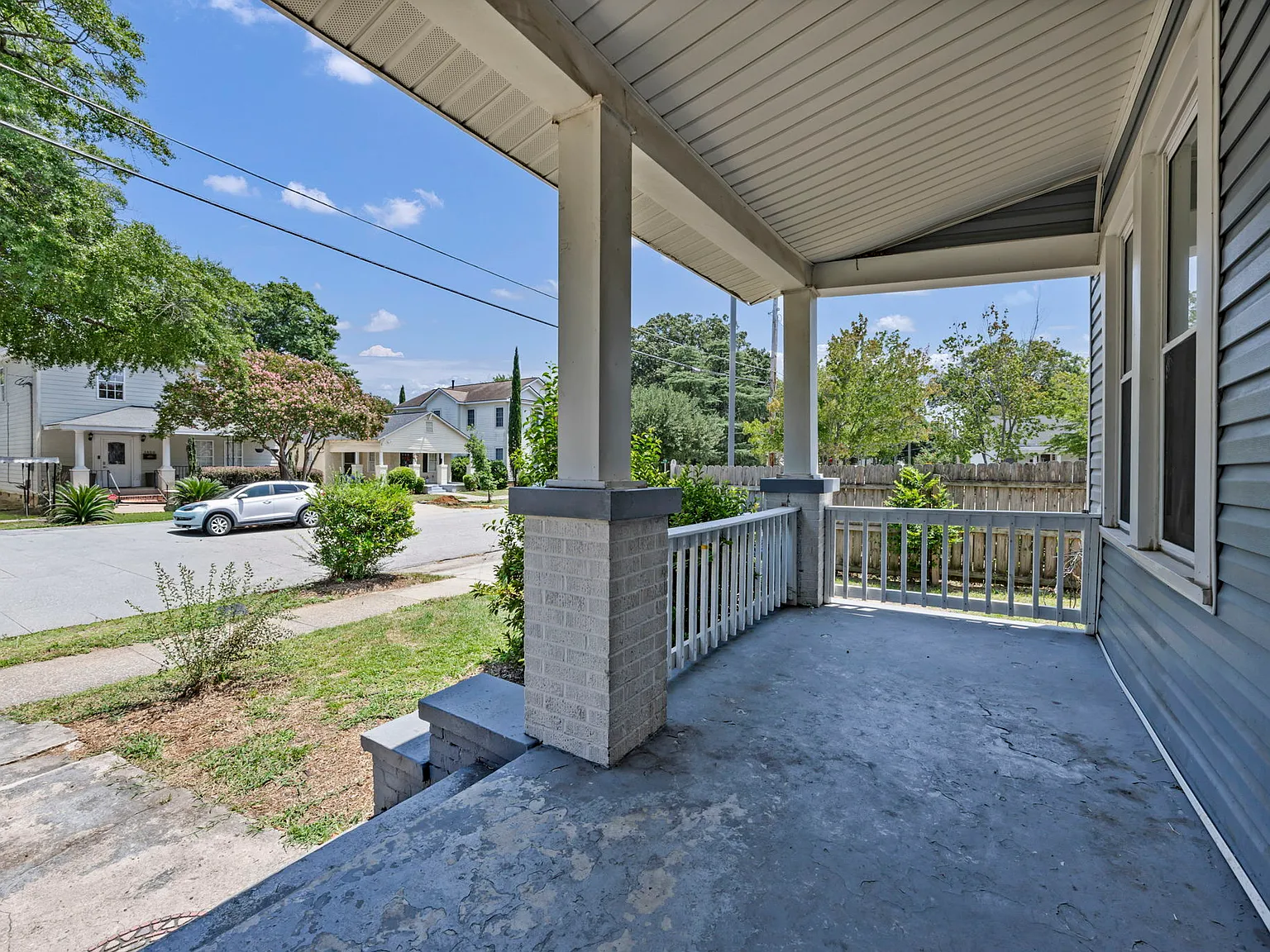 4 bed, 1600 sqft, $3,400 — Photo 2