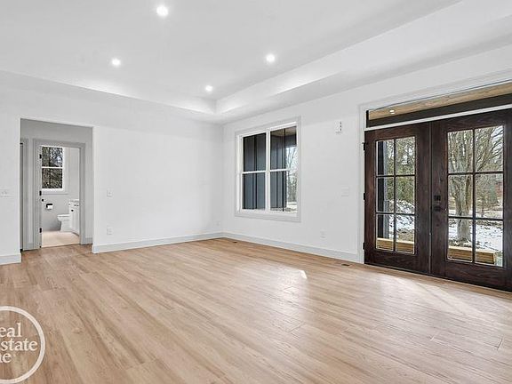 4th image of 6937 Meldrum Rd