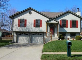 1304 Park Dr, Greenwood, MO 64034