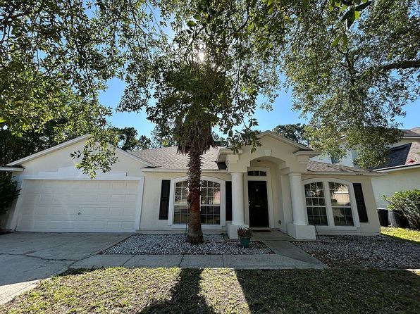 13735 Devan Lee Dr E