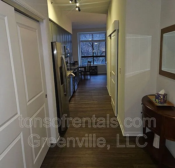100 E Washington St #26 — Photo 5