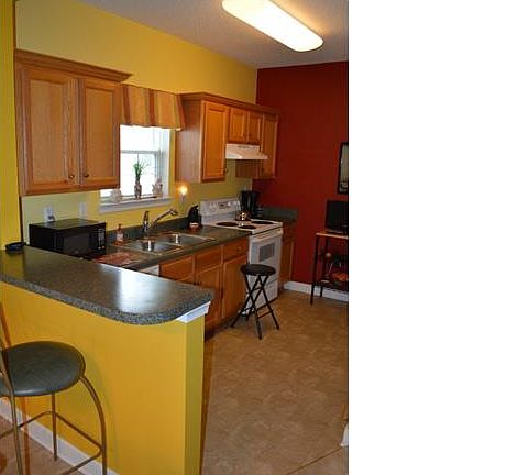 5th image of 4650 Twin Hickory Lake Dr #4650