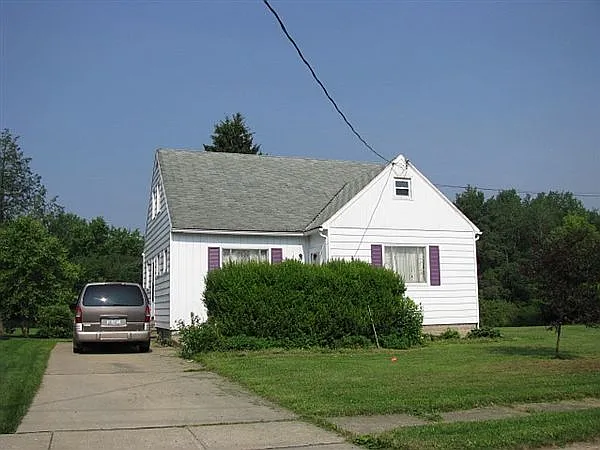 209 N 24th St photo 1
