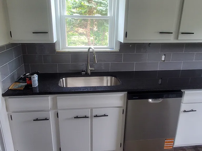 1550 E 222nd St — Photo 11