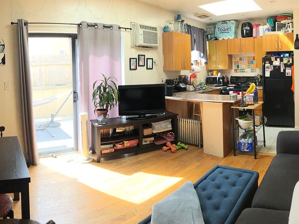1st image of 349 Saint Johns Pl #4B