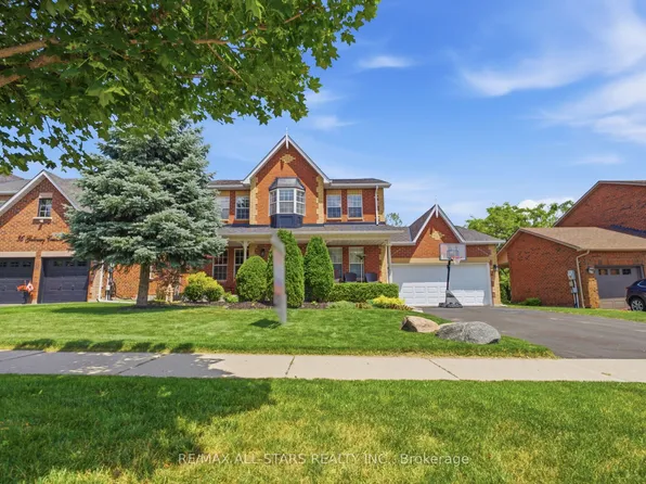 38 Galloway Cres, Uxbridge, ON L9P 1W8