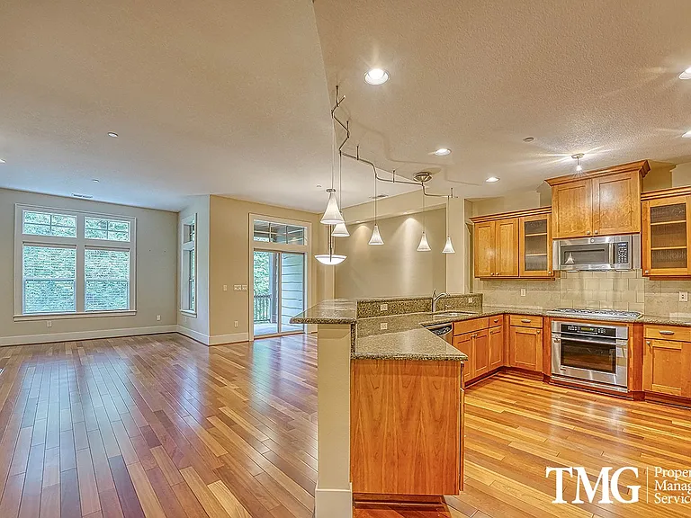 10424 SW Windwood Way — Photo 7
