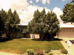 42 La Paloma Dr, Los Alamos, NM 87547