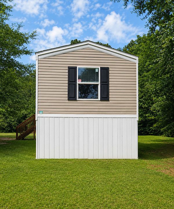 1st image of 1915 Cardell Rd