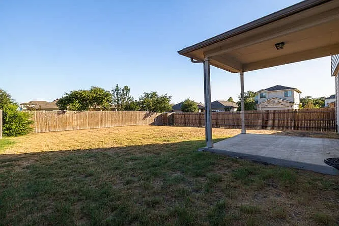 402 Zenith Rd — Photo 13