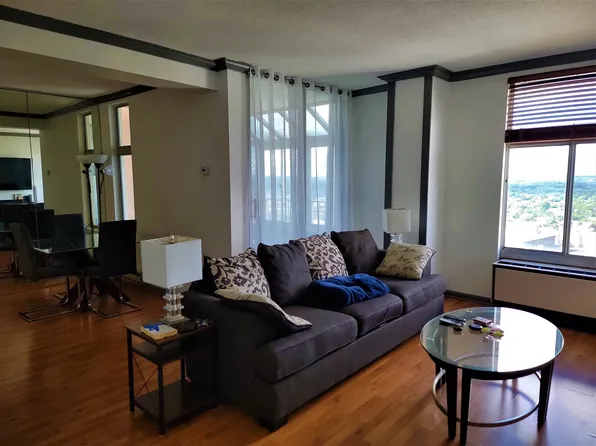 28 Allegheny Ave APT 2004, Towson, MD 21204