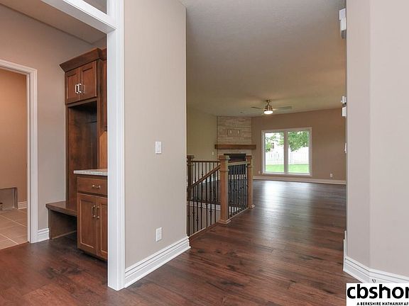 4th image of 7959 Westshore Cir