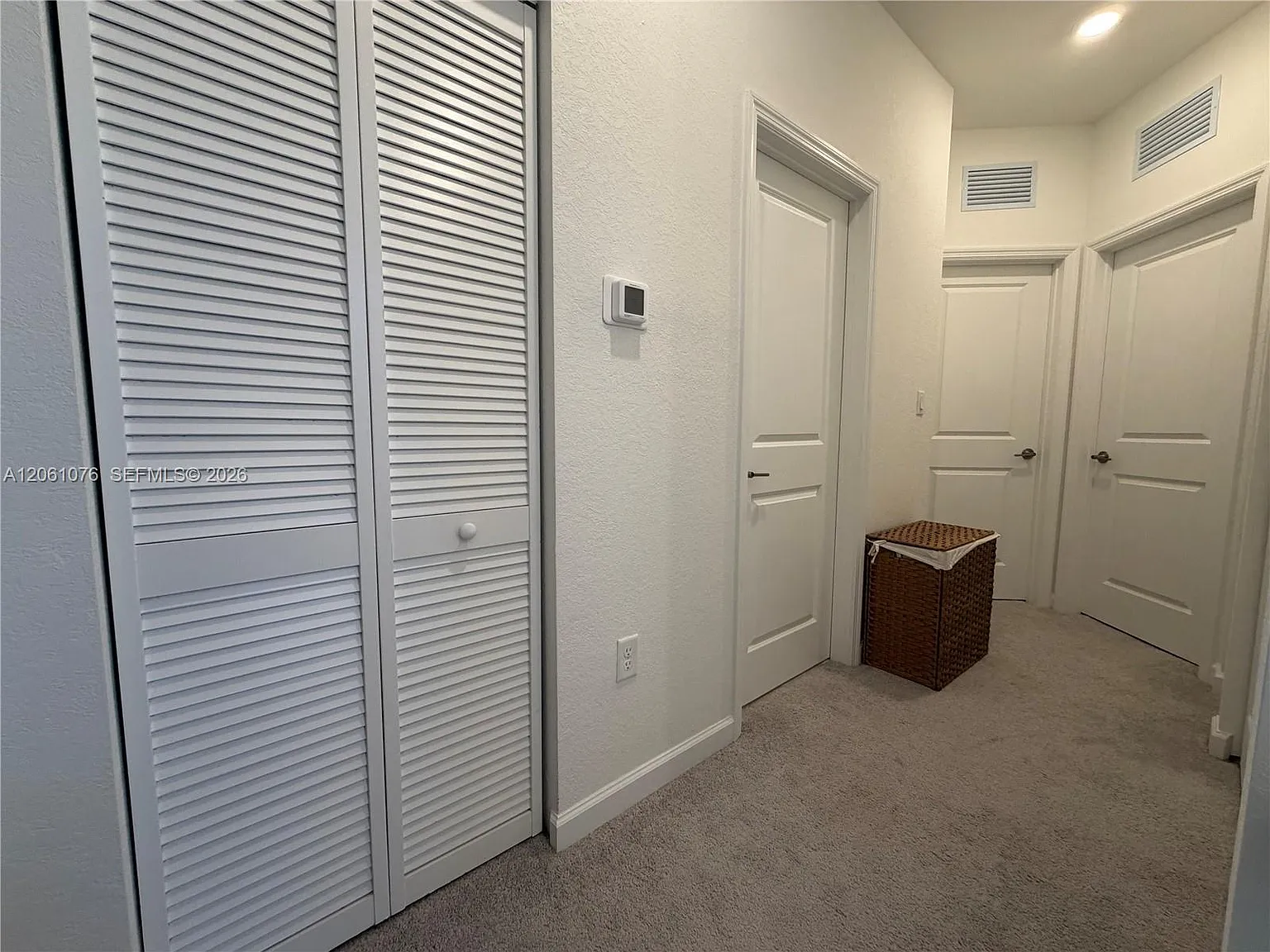 3 bed, 2.5 bath, 1331 sqft, $2,900 — Photo 3
