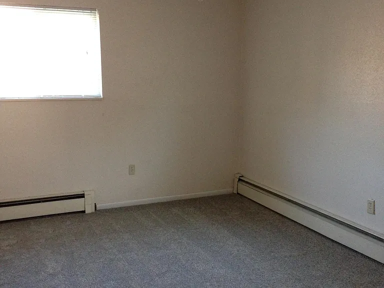 918 James Ct #2 — Photo 6