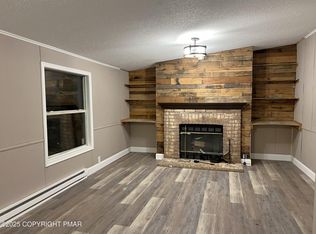 655 Long Mountain Rd, Effort, PA 18330