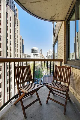 Rented by Corcoran | media 21