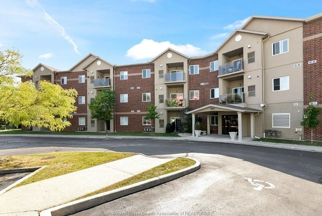 2 bed, 2.0 bath, $2,300 — Photo 1