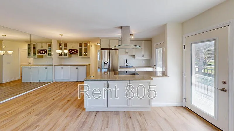 2 bed, 1.0 bath, 900 sqft, $2,695 — Photo 4
