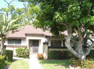 299 Cactus Hill Ct, Royal Palm Beach, FL 33411