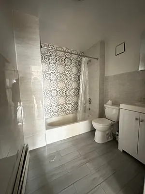 Rented by Lang Realty LLC | media 12