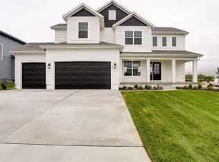 429 SE Ripple Dr, Lees Summit, MO 64063
