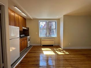 42-37 Union St #2C, Flushing, NY 11355