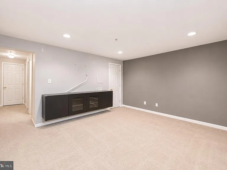 638 Villager Cir — Photo 14