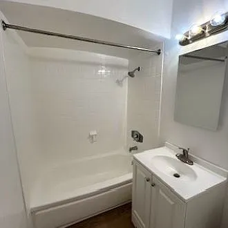 Altadena Manor Apartments — Photo 15