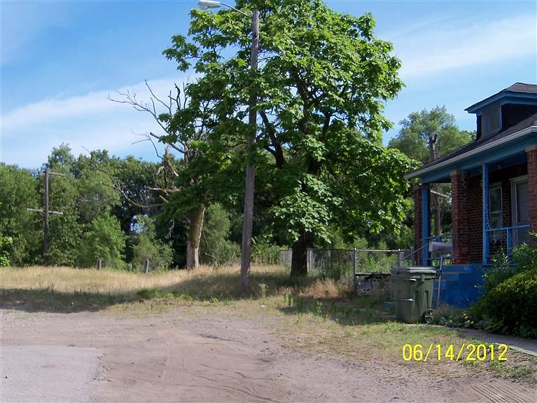 2nd image of 1367 Fillmore St