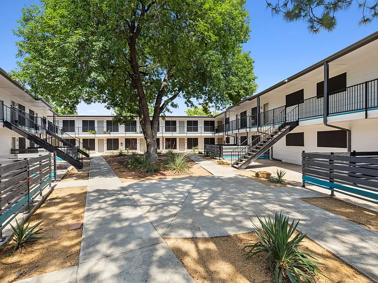 The Ace Apartments — Photo 33