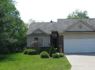 294 Wood Pointe, Howell, MI 48843