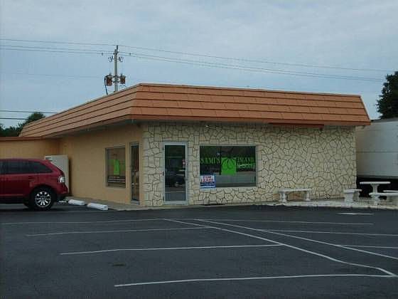 1st image of 324 Tamiami Trl S