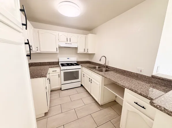 Twin Towers, 15909 Vermont Ave #124, Paramount, CA 90723