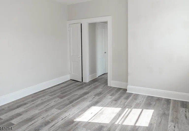 57 Glenridge Ave #3R — Photo 8