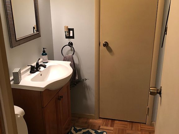 1/2 bath