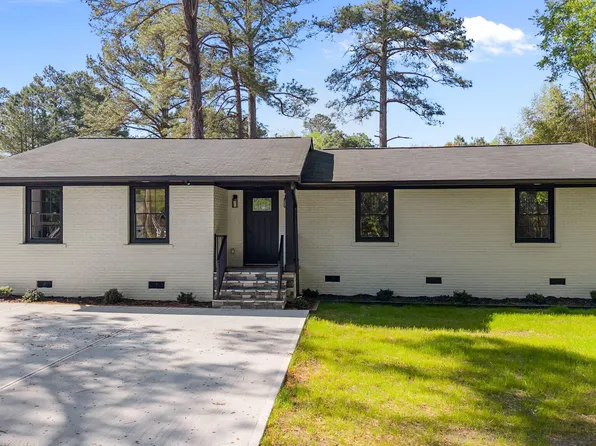 28 Elaine Dr, Rocky Mount, NC 27801