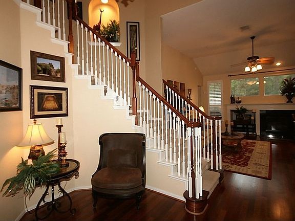 Beautiful Grand Entry