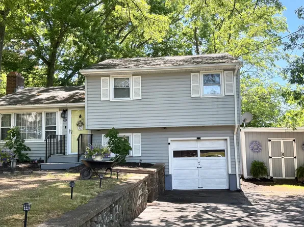 5 Jackson Ave, Wallingford, CT 06492