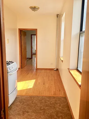 Rented by Warren T Real Estate Corp. | media 13