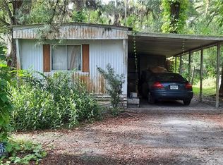 24024 River Rd, Astor, FL 32102