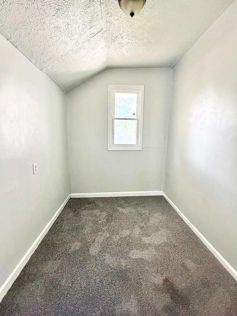 3627 Montgomery Rd. — Photo 4