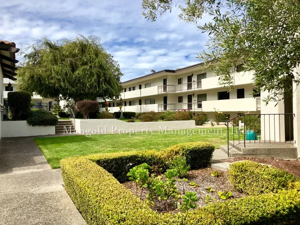 500 Glenwood Cir, Monterey, CA