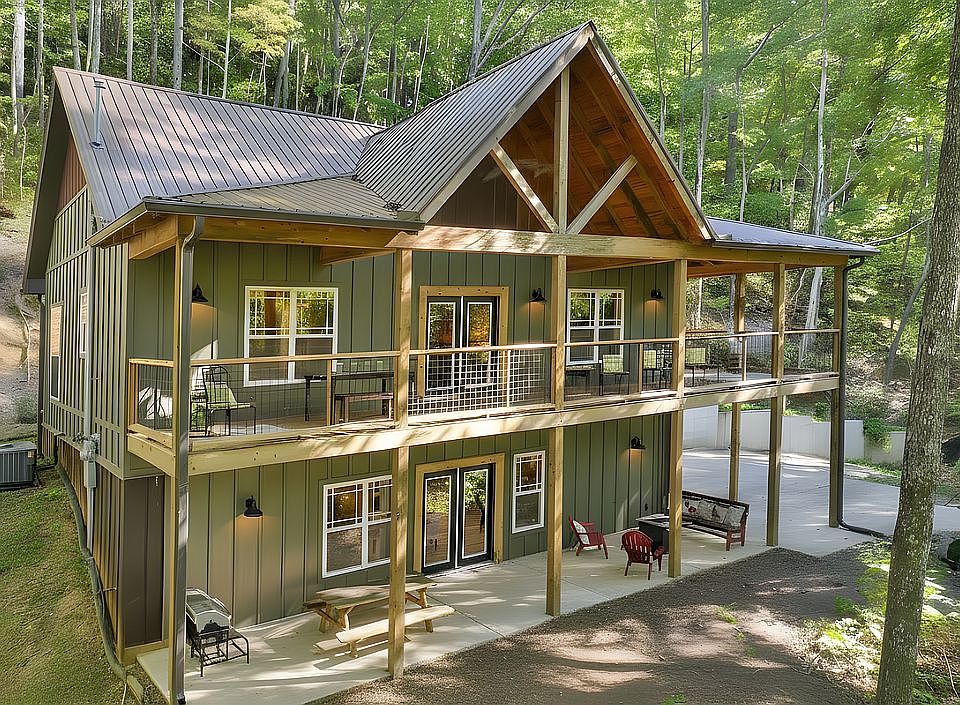 1st image of 184 Rockhouse Rd