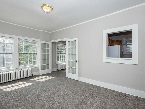 4th image of 995 N Corona St APT 8