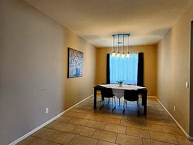 4 bed, 1895 sqft, $2,000 — Photo 4