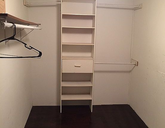 Master bed walk-in closet