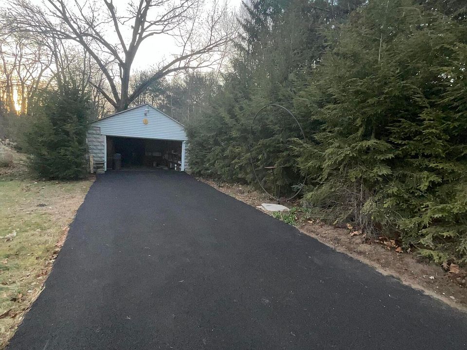 1960 Watt Street, Schenectady, NY 12304 Zillow