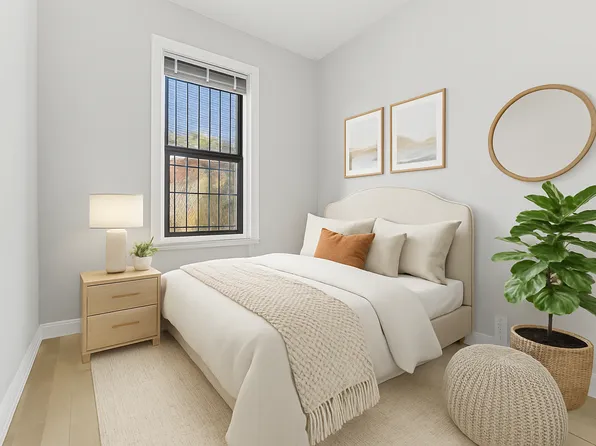 521 Dean Street image 4 of 13