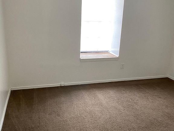 4th image of 117 Vista Way #123