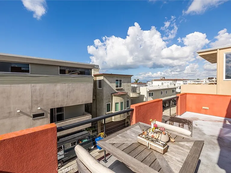 701 Loma Dr — Photo 12